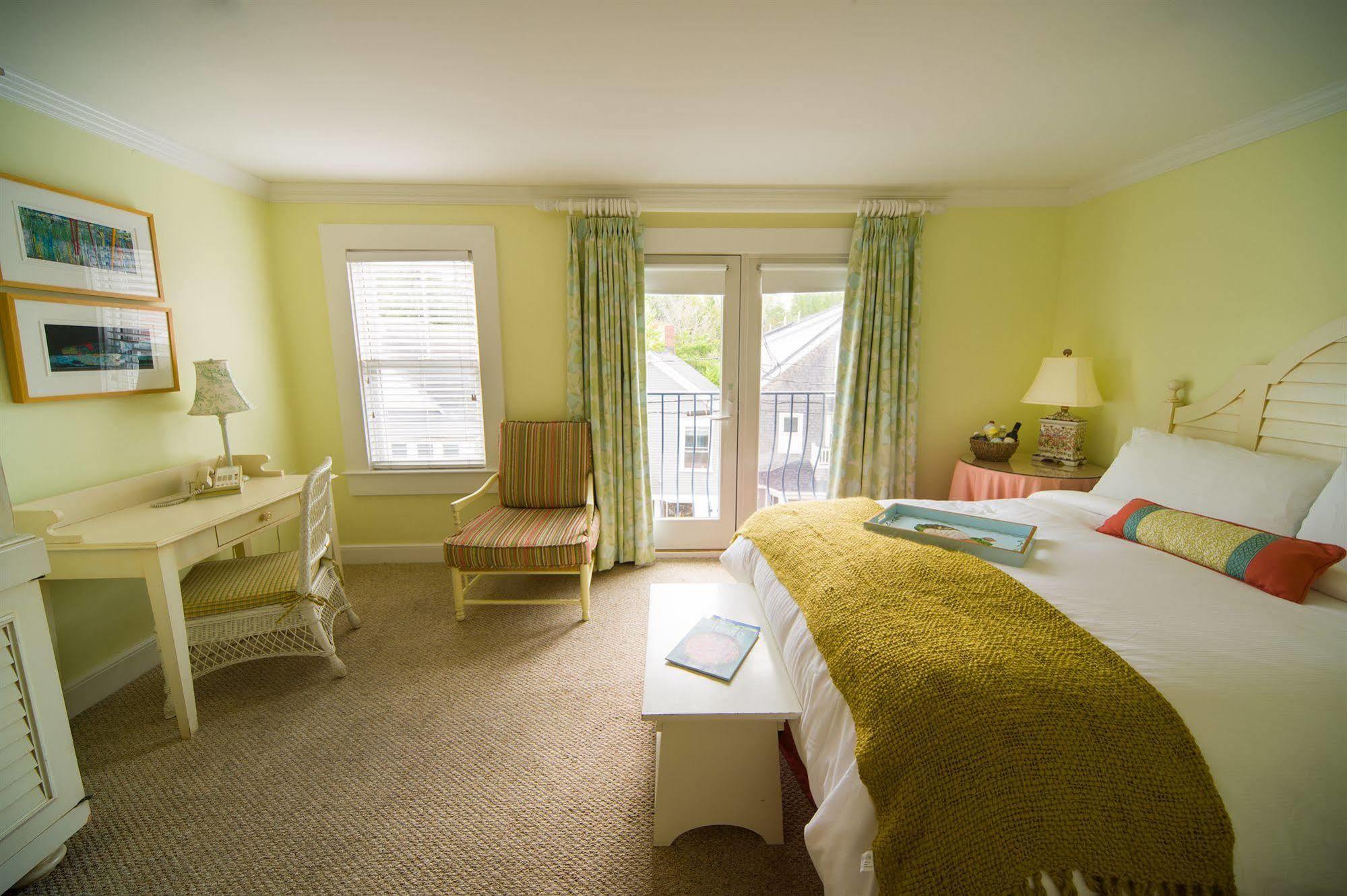 Mansion House Inn Винярд Хейвън Екстериор снимка